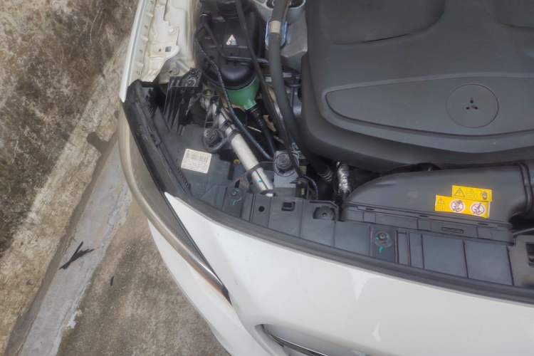 Used Mercedes-Benz GLA 2016 GLA 200 Sport Edition Engine Bay Right