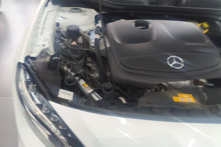 Used Mercedes-Benz GLA 2016 GLA 200 Fashion Model Engine Bay Right