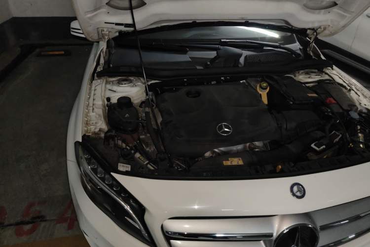 Used Mercedes-Benz GLA 2016 GLA 200 Fashion Model Engine Bay Right