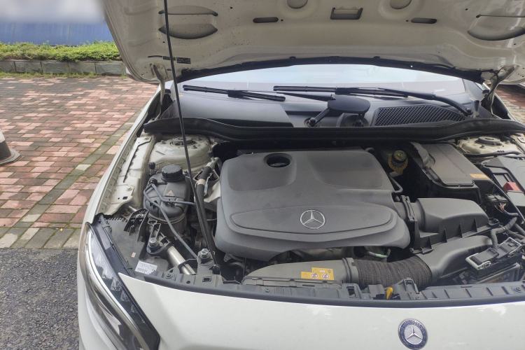 Used Mercedes-Benz GLA 2016 GLA 200 Sport Edition Engine Bay Right