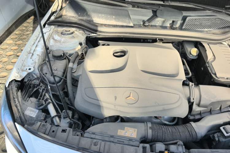 Used Mercedes-Benz GLA 2016 GLA 200 Sport Edition Engine Bay Right