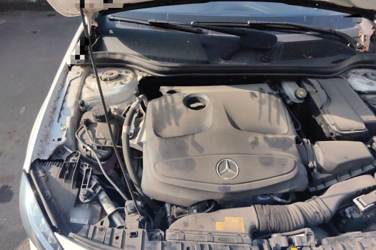 Used Mercedes-Benz GLA 2016 GLA 220 4MATIC Luxury Model Engine Bay Right
