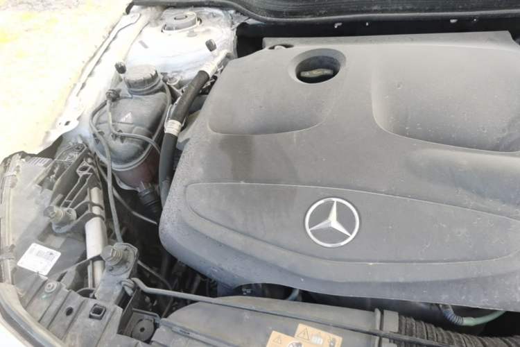 Used Mercedes-Benz GLA 2016 GLA 200 Fashion Model Engine Bay Right