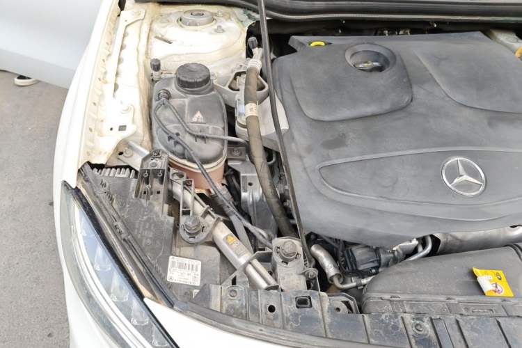 Used Mercedes-Benz GLA 2016 GLA 260 4MATIC Sport Edition Engine Bay Right