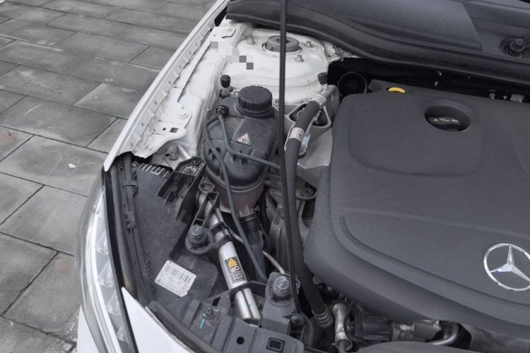 Used Mercedes-Benz GLA 2016 GLA 220 4MATIC Fashion Edition Engine Bay Right