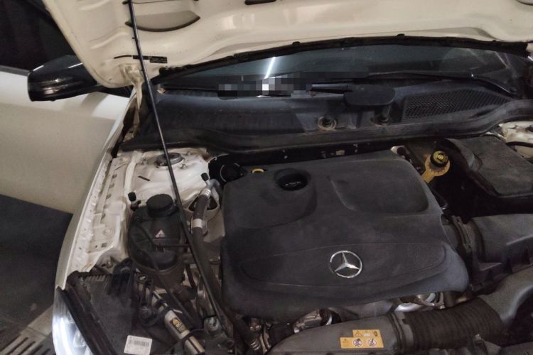 Used Mercedes-Benz GLA 2016 GLA 220 4MATIC Fashion Edition Engine Bay Right