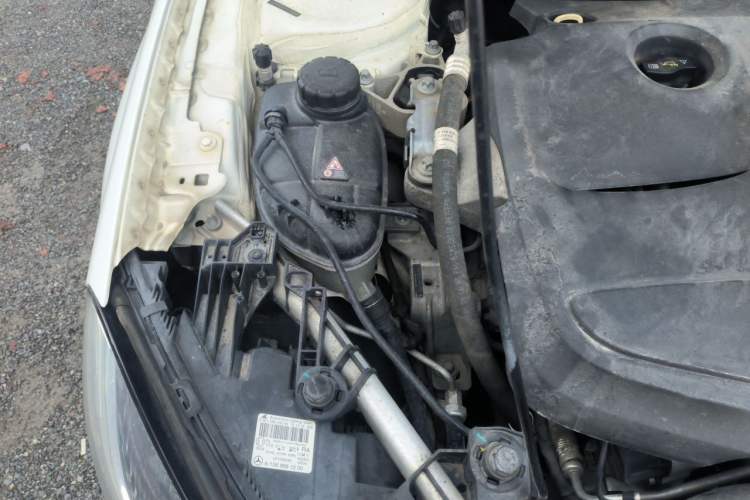 Used Mercedes-Benz GLA 2016 GLA 200 Sport Edition Engine Bay Right