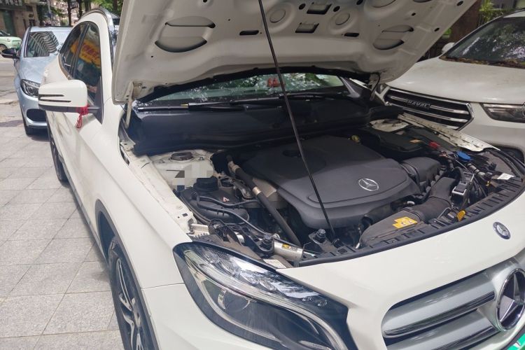 Used Mercedes-Benz GLA 2016 GLA 220 4MATIC Fashion Edition Engine Bay Right