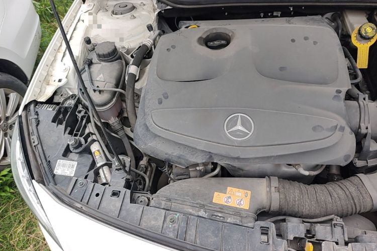Used Mercedes-Benz GLA 2016 GLA 220 4MATIC Fashion Edition Engine Bay Right
