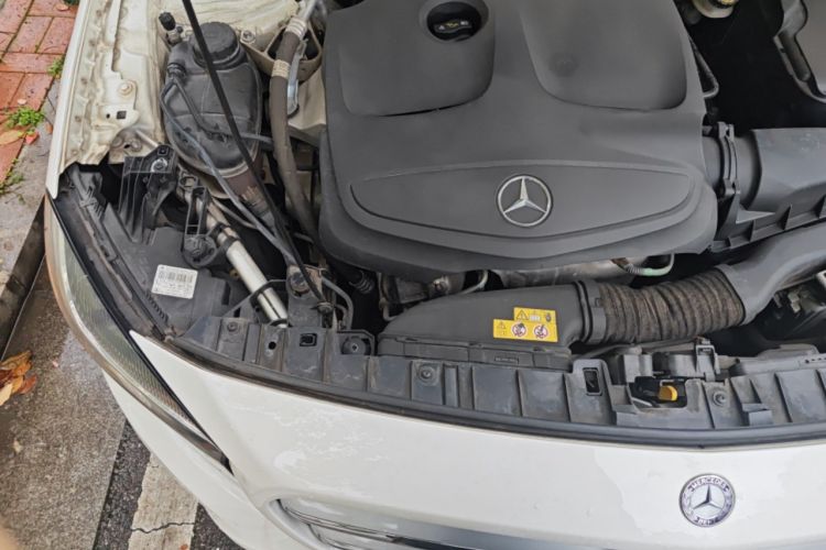 Used Mercedes-Benz GLA 2016 GLA 200 Sport Edition Engine Bay Right