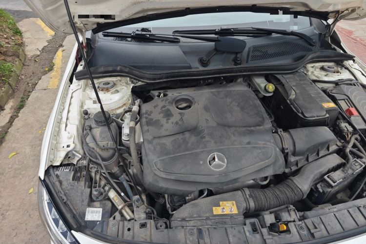 Used Mercedes-Benz GLA 2016 GLA 200 Fashion Model Engine Bay Right