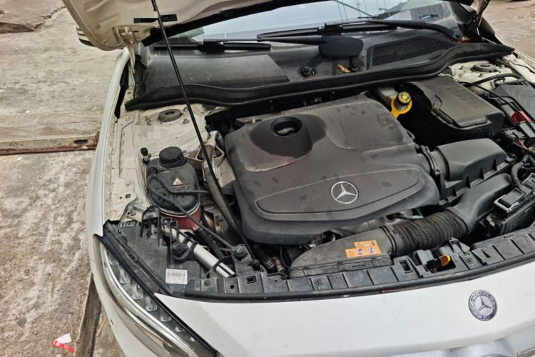 Used Mercedes-Benz GLA 2016 GLA 200 Fashion Model Engine Bay Right