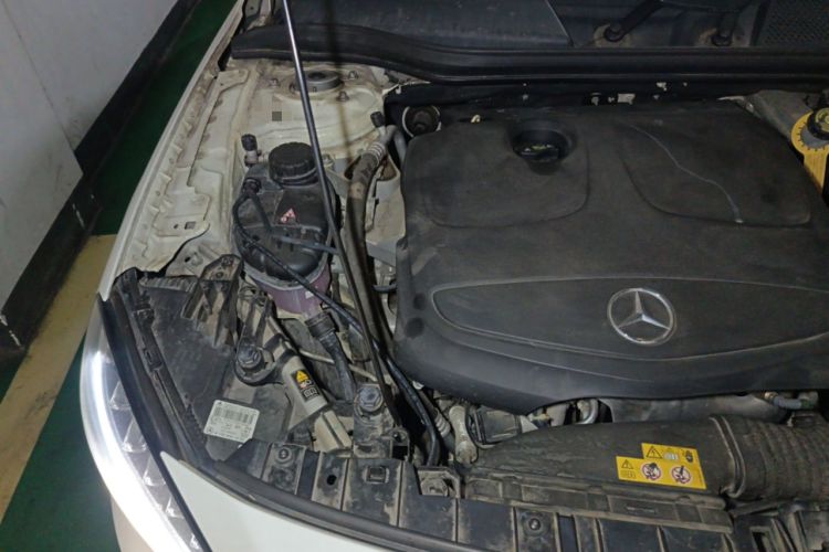 Used Mercedes-Benz GLA 2016 GLA 200 Fashion Model Engine Bay Right