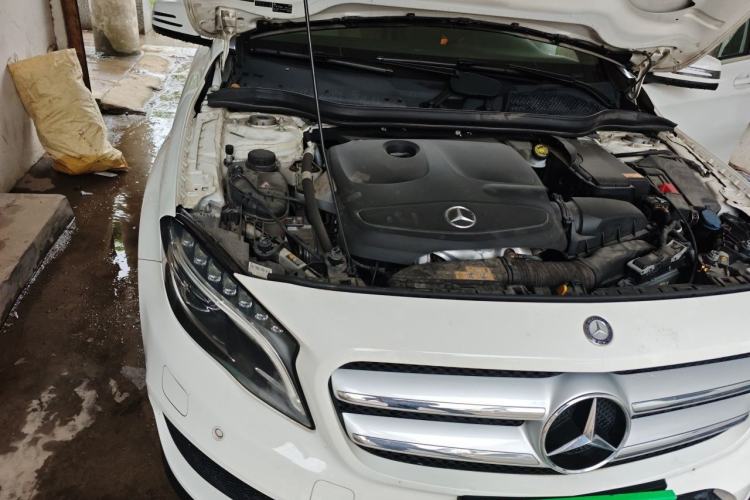 Used Mercedes-Benz GLA 2016 GLA 200 Fashion Model Engine Bay Right