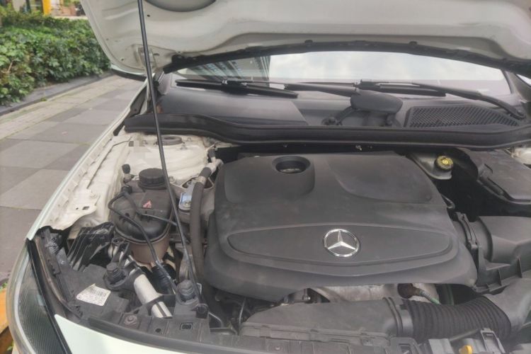 Used Mercedes-Benz GLA 2016 GLA 200 Sport Edition Engine Bay Right