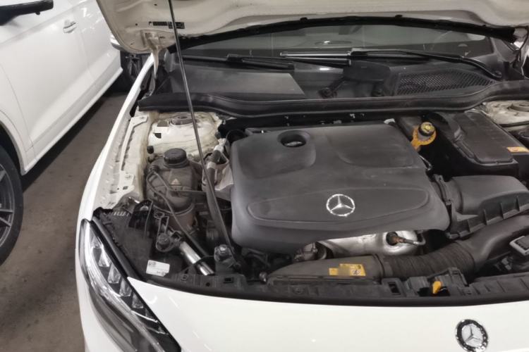 Used Mercedes-Benz GLA 2016 GLA 200 Fashion Model Engine Bay Right