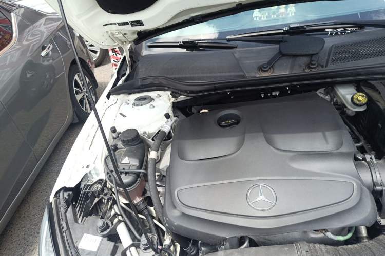 Used Mercedes-Benz GLA 2016 GLA 200 Sport Edition Engine Bay Right
