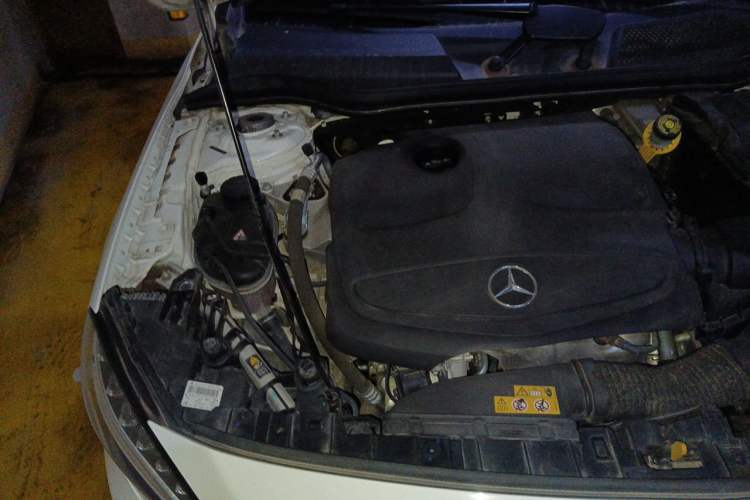Used Mercedes-Benz GLA 2016 GLA 200 Fashion Model Engine Bay Right