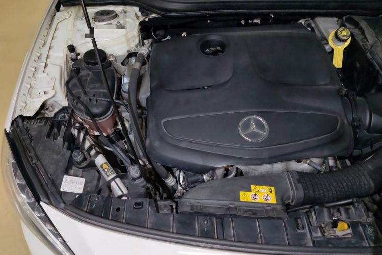 Used Mercedes-Benz GLA 2016 GLA 200 Fashion Model Engine Bay Right