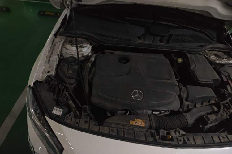 Used Mercedes-Benz GLA 2016 GLA 220 4MATIC Fashion Edition Engine Bay Right