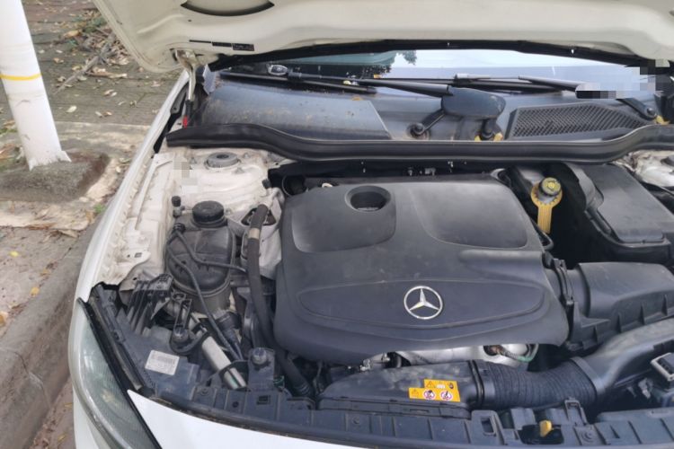 Used Mercedes-Benz GLA 2016 GLA 200 Sport Edition Engine Bay Right