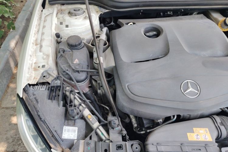 Used Mercedes-Benz GLA 2016 GLA 200 Fashion Model Engine Bay Right
