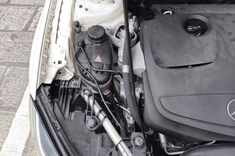 Used Mercedes-Benz GLA 2016 GLA 200 Sport Edition Engine Bay Right