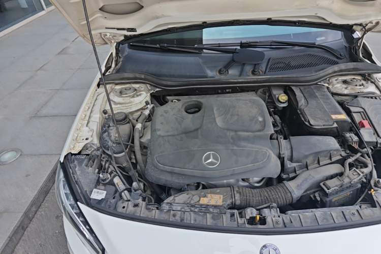 Used Mercedes-Benz GLA 2016 GLA 200 Fashion Model Engine Bay Right