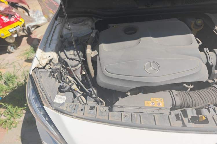 Used Mercedes-Benz GLA 2016 GLA 220 4MATIC Fashion Edition Engine Bay Right