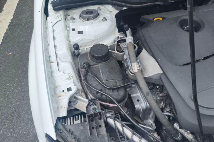 Used Mercedes-Benz GLA 2016 GLA 220 4MATIC Fashion Edition Engine Bay Right