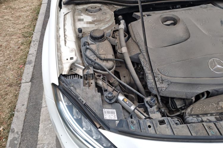 Used Mercedes-Benz GLA 2016 GLA 200 Fashion Model Engine Bay Right