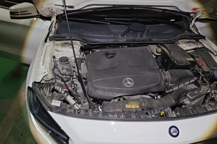 Used Mercedes-Benz GLA 2016 GLA 200 Sport Edition Engine Bay Right