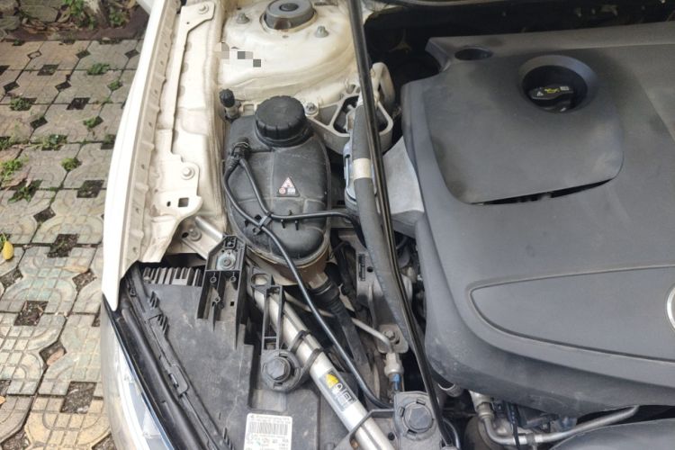 Used Mercedes-Benz GLA 2016 GLA 220 4MATIC Fashion Edition Engine Bay Right