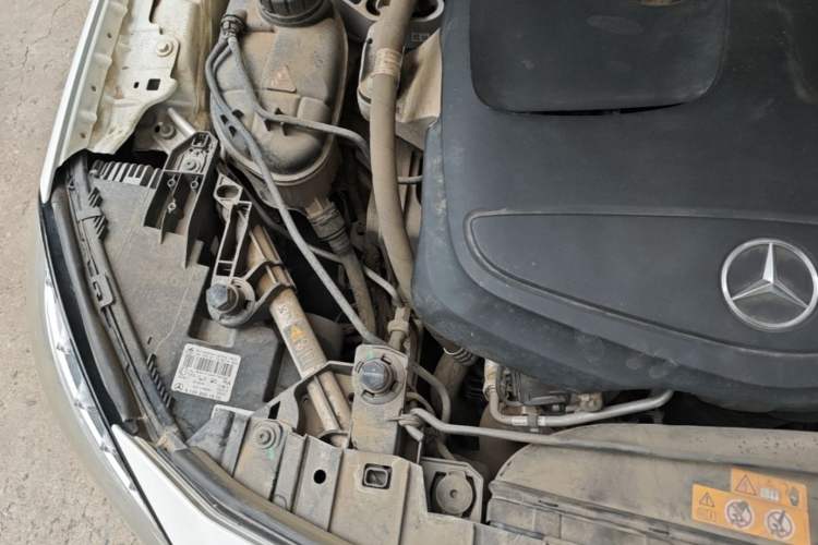 Used Mercedes-Benz GLA 2016 GLA 200 Fashion Model Engine Bay Right