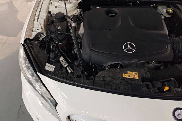 Used Mercedes-Benz GLA 2016 GLA 200 Fashion Model Engine Bay Right