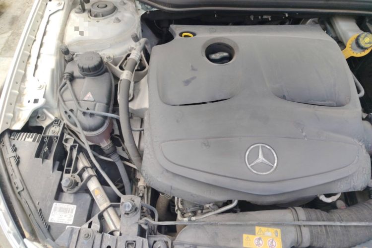 Used Mercedes-Benz GLA 2016 GLA 220 4MATIC Fashion Edition Engine Bay Right