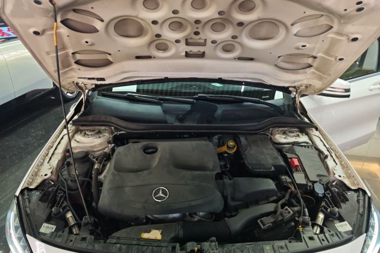 Used Mercedes-Benz GLA 2016 GLA 220 4MATIC Fashion Edition Engine Bay