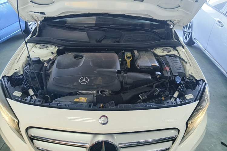 Used Mercedes-Benz GLA 2016 GLA 200 Sport Edition Engine Bay