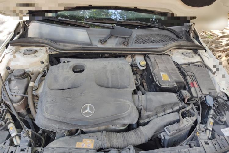 Used Mercedes-Benz GLA 2016 GLA 200 Fashion Model Engine Bay