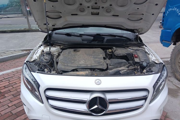 Used Mercedes-Benz GLA 2016 GLA 200 Fashion Model Engine Bay