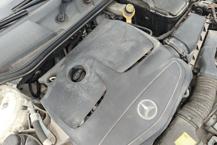 Used Mercedes-Benz GLA 2016 GLA 200 Fashion Model Engine Bay