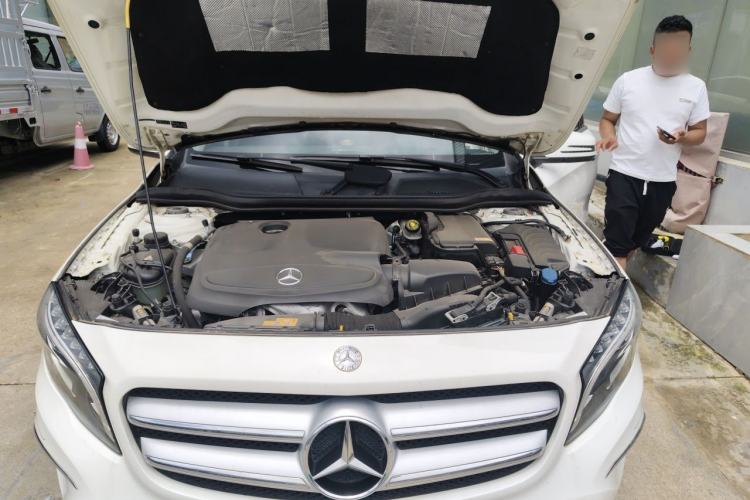 Used Mercedes-Benz GLA 2016 GLA 200 Fashion Model Engine Bay