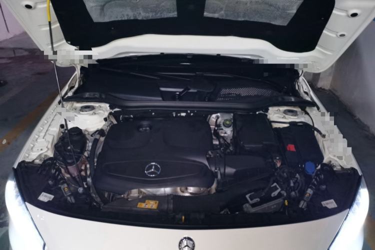 Used Mercedes-Benz GLA 2016 GLA 220 4MATIC Fashion Edition Engine Bay