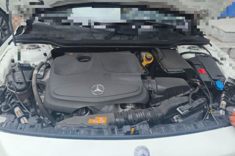 Used Mercedes-Benz GLA 2016 GLA 220 4MATIC Fashion Edition Engine Bay
