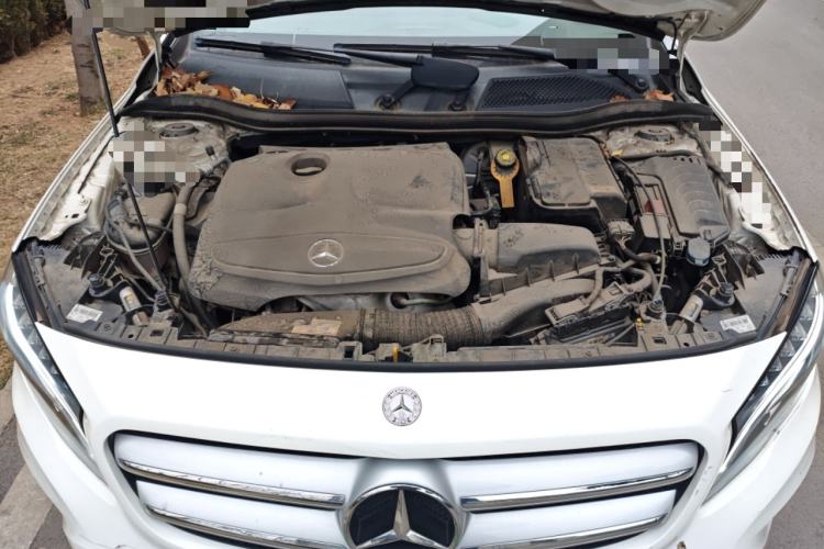 Used Mercedes-Benz GLA 2016 GLA 200 Fashion Model Engine Bay