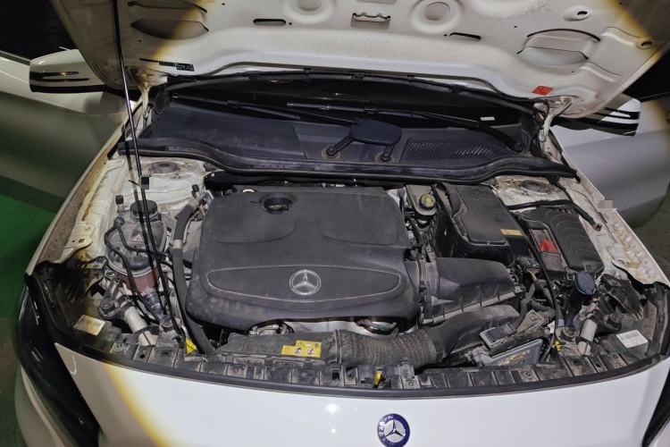 Used Mercedes-Benz GLA 2016 GLA 200 Sport Edition Engine Bay