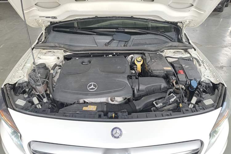 Used Mercedes-Benz GLA 2016 GLA 200 Sport Edition Engine Bay