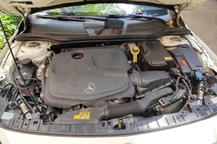 Used Mercedes-Benz GLA 2016 GLA 260 4MATIC Sport Edition Engine Bay