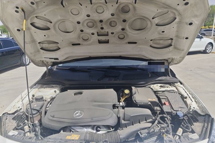 Used Mercedes-Benz GLA 2016 GLA 200 Fashion Model Engine Bay