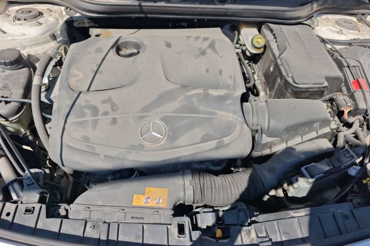Used Mercedes-Benz GLA 2016 GLA 200 Fashion Model Engine Bay